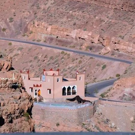 Akhendachou n'Ait Ouffi Kasbah Lucasホステル エクステリア 写真