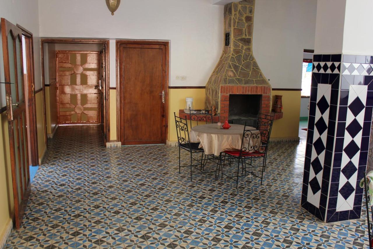 Akhendachou n'Ait Ouffi Kasbah Lucasホステル エクステリア 写真